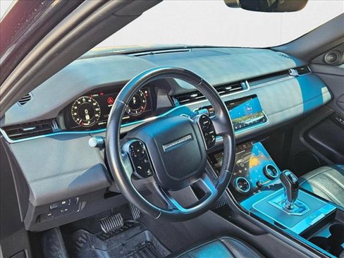 Used 2020 Land Rover Range Rover Evoque SE image 11