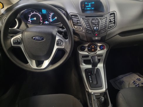 Used 2017 Ford Fiesta SE image 22