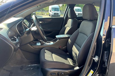 Used 2023 Chevrolet Malibu RS image 23