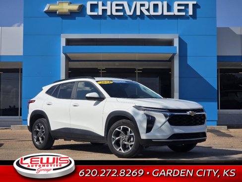 Used 2024 Chevrolet Trax LT image 1