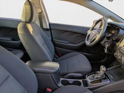 Used 2018 Kia Forte LX w/ LX Popular Package image 19