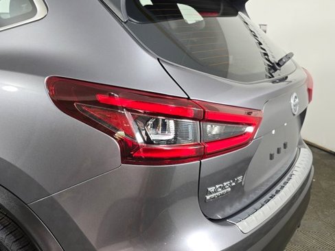 Certified 2022 Nissan Rogue Sport S image 13