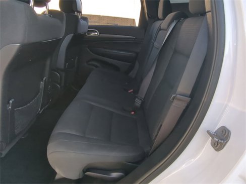 Used 2021 Jeep Grand Cherokee Laredo image 18