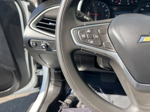 Used 2022 Chevrolet Malibu LT image 14