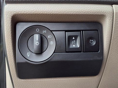 Used 2011 Mercury Milan Premier image 19