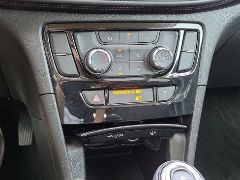 Used 2018 Buick Encore Preferred image 17
