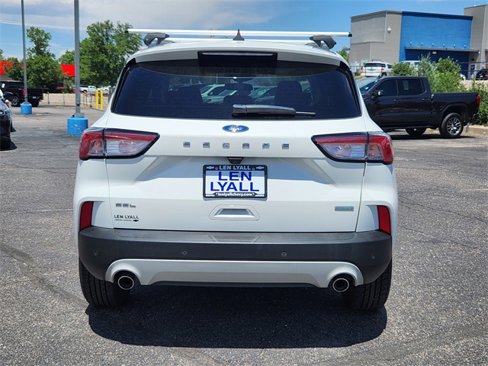 Used 2020 Ford Escape SEL image 12