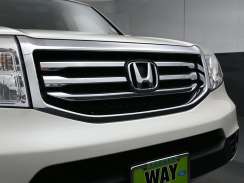 Used 2015 Honda Pilot Touring image 12