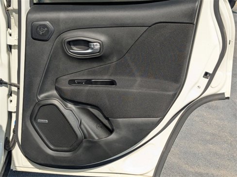 Used 2021 Jeep Renegade Latitude w/ Sun & Sound Group image 34