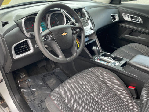 Used 2017 Chevrolet Equinox LS image 9