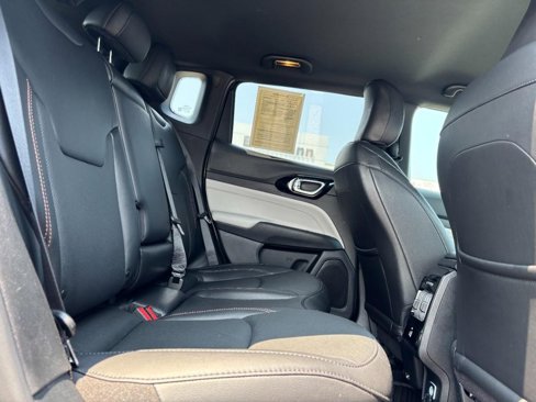 Used 2023 Jeep Compass Limited w/ Elite Group image 7