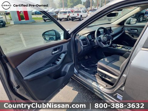 Certified 2023 Nissan Rogue SV image 10