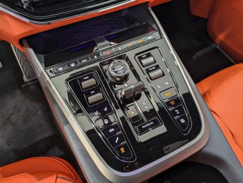 New 2025 Aston Martin DBX 707 image 15