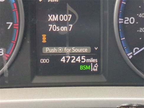 Used 2018 Toyota RAV4 XLE image 33