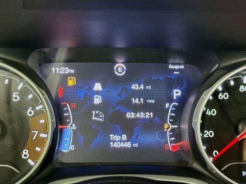 Used 2018 Jeep Compass Latitude w/ Popular Equipment Group image 15