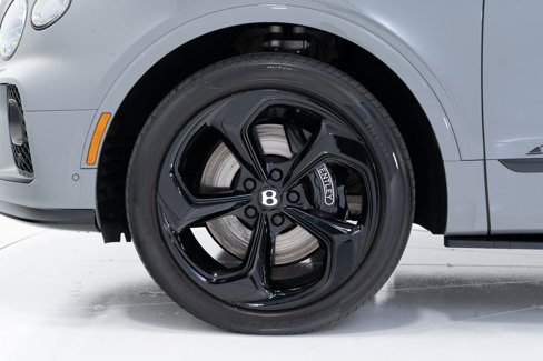 Certified 2023 Bentley Bentayga image 43