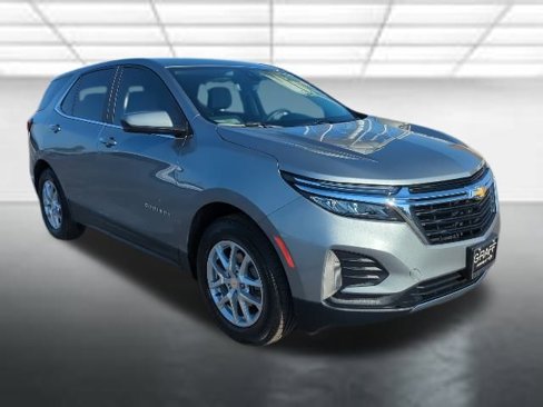 Used 2023 Chevrolet Equinox LT w/ LPO, Floor Liner Package image 1