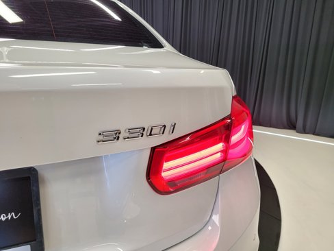 Used 2017 BMW 330i xDrive Sedan image 54