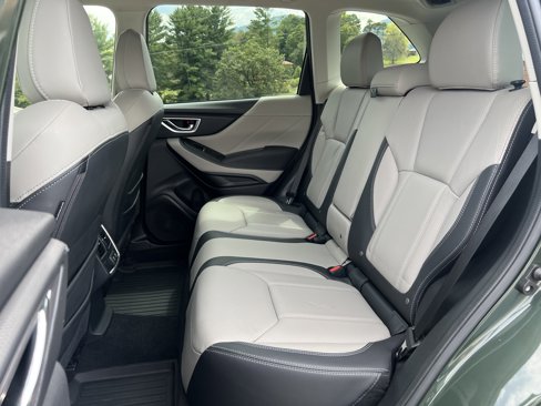 Used 2022 Subaru Forester Limited image 11