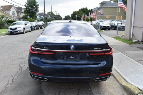 Used 2020 BMW 740i xDrive w/ Cold Weather Package image 5
