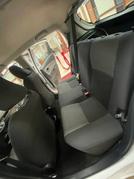 Used 2015 Toyota Yaris L image 12