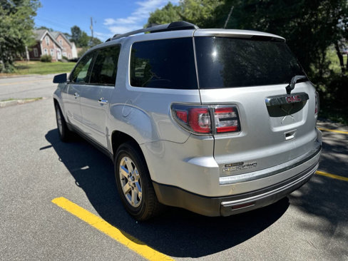 Used 2015 GMC Acadia SLE image 8