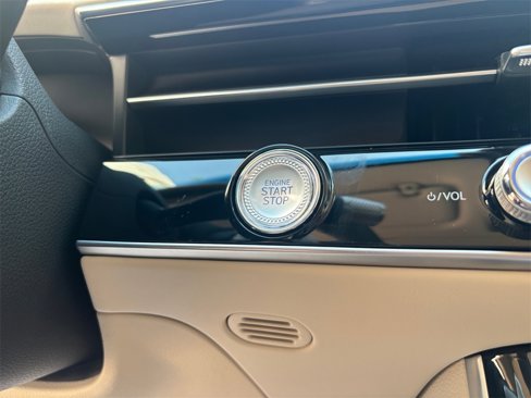 New 2026 Genesis GV70 2.5T Select image 26