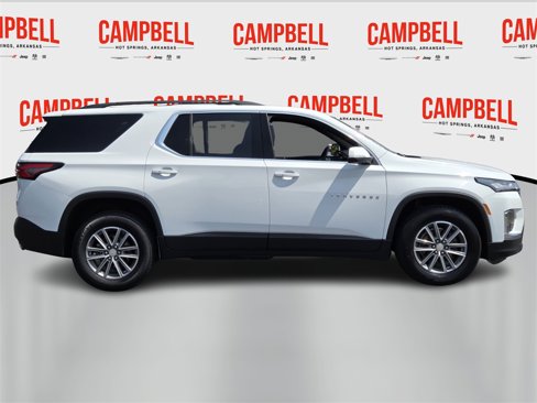 Used 2023 Chevrolet Traverse LT image 2