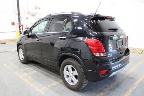 Used 2019 Chevrolet Trax LT w/ LT Convenience Package image 3