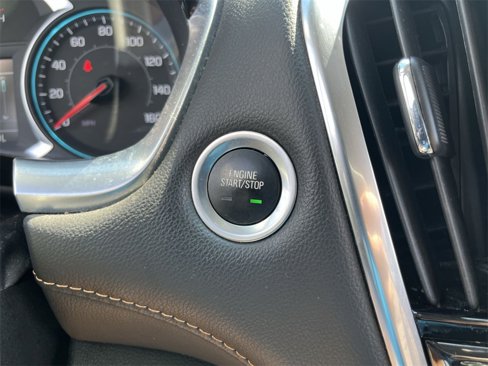 Used 2019 Chevrolet Traverse LT image 16