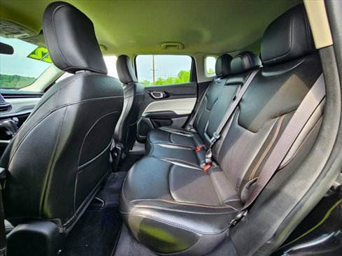 Used 2022 Jeep Compass Limited image 31
