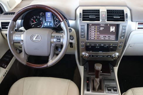 Used 2017 Lexus GX 460 image 21