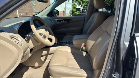 Used 2015 Nissan Pathfinder SL w/ SL Tech Package image 10