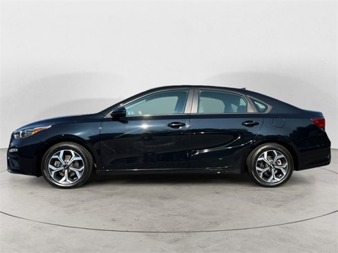 Used 2020 Kia Forte LXS image 2