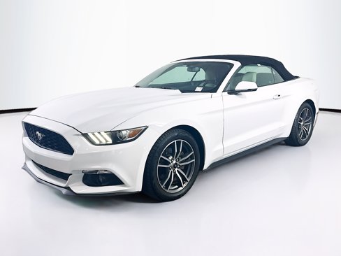 Used 2017 Ford Mustang Premium image 3