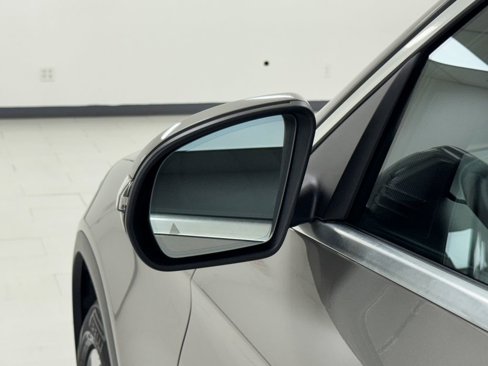 Used 2019 Mercedes-Benz GLC 300 4MATIC image 39