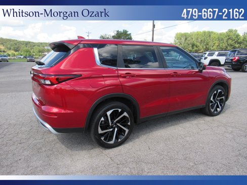 Used 2023 Mitsubishi Outlander SE image 11