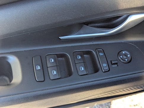 Used 2022 Hyundai Elantra SEL w/ Cargo Package image 22