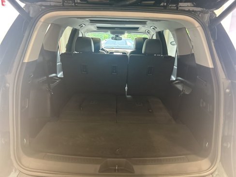 Used 2023 GMC Acadia AT4 image 17