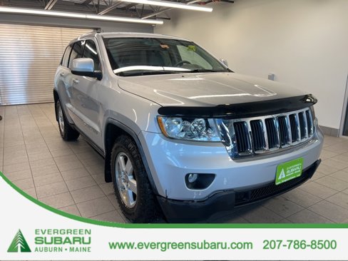 Used 2011 Jeep Grand Cherokee Laredo image 1
