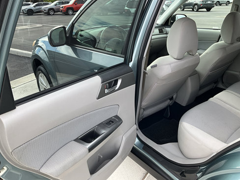 Used 2012 Subaru Forester 2.5X Premium image 9