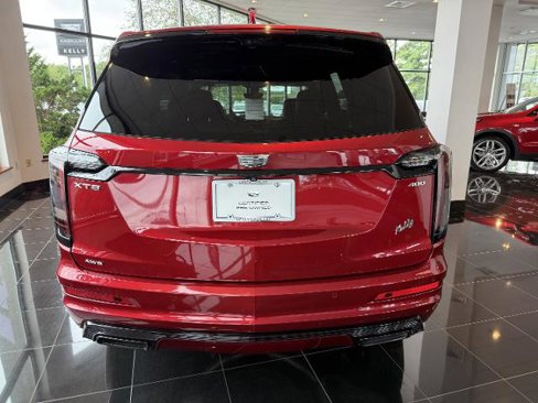 Certified 2021 Cadillac XT6 Sport w/ LPO, ONYX Package image 5