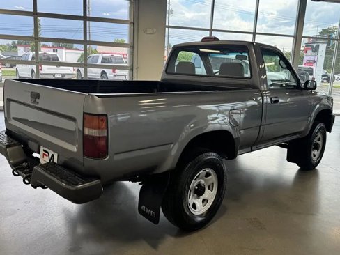 Used 1994 Toyota Pickup DX image 7