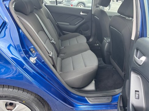 Used 2018 Kia Forte LX w/ LX Rear Camera Package image 17