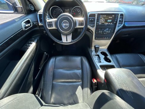 Used 2013 Jeep Grand Cherokee Laredo image 14
