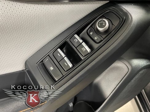 Used 2019 Subaru Crosstrek 2.0i Limited w/ Popular Package #3 image 18