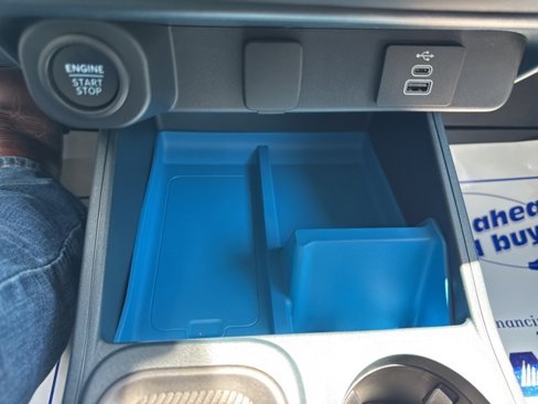 New 2025 Ford Maverick XLT w/ XLT Luxury Package image 36