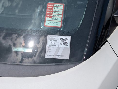 Certified 2021 Kia Soul LX image 11