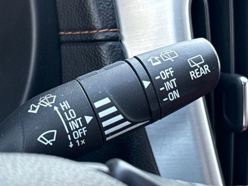 Certified 2018 GMC Terrain SLE w/ Driver Convenience Package image 24