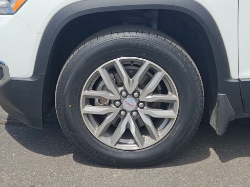 Used 2017 GMC Acadia SLE w/ Driver Alert Package I image 10